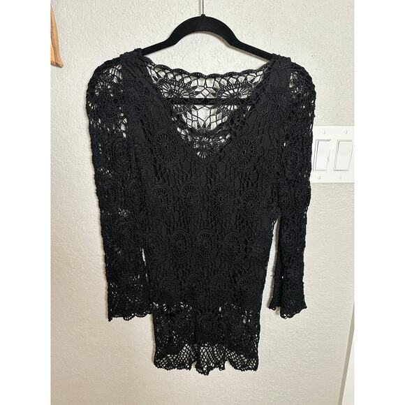 Vintage Black Crochet Quarter Sleeve Blouse w/Black Tank Lining – Size S/M - Picture 2 of 2